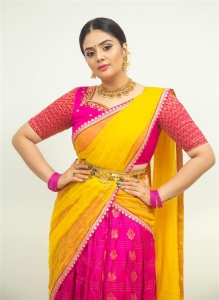 Anchor Srimukhi Saree New Photoshoot Images