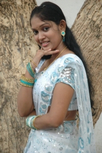 Acterss Sri Priyanga Hot Saree Photos