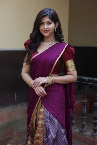 Actress Srijita Ghosh Pictures @ Erra Gudi Movie Opening