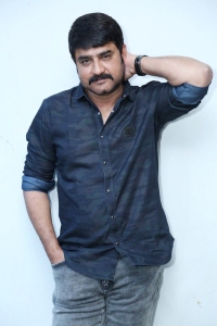 Actor Srikanth Photos @ Vaarasudu Movie Interview