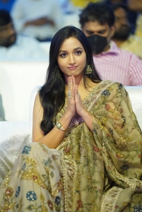 KGF Chapter 2 Movie Actress Srinidhi Shetty Images