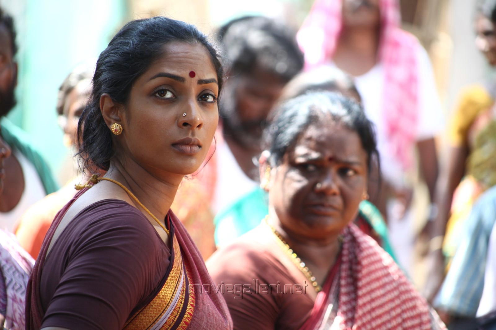 Actress Sriya Reddy Photos in Andaava Kanom Movie | Moviegalleri.net