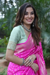 Cheppalani Undhi Movie Actress Stefy Patel Pics