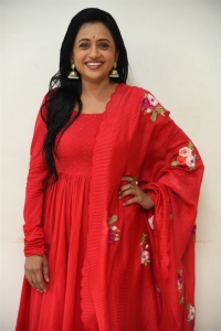 Jayamma Panchayati Actress Suma Kanakala Pictures