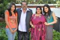 Summa Nachunu Iruku Movie Photos