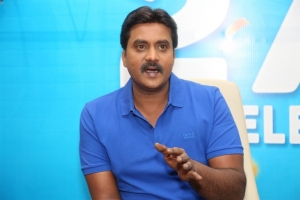 Comedian Sunil Latest Photos @ F3 Movie Interview