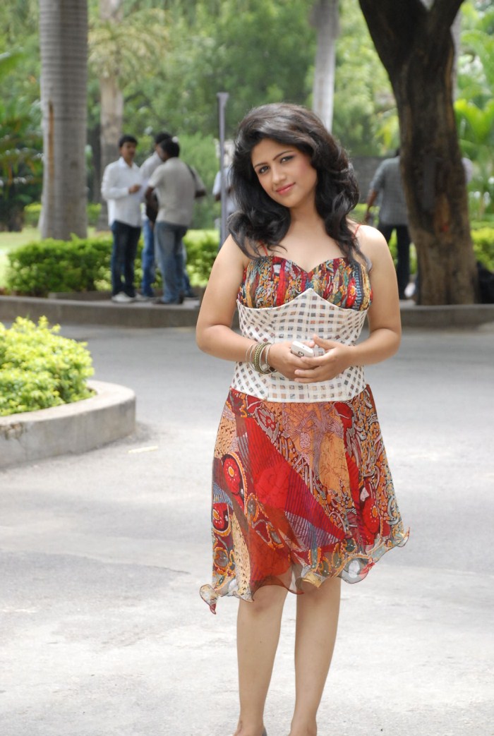 Telugu Actress Supriya Cute Photo Shoot Stills | Moviegalleri.net