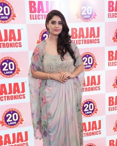 Actress Surbhi Puranik Pics @ Bajaj Electronics Lucky Draw Winner Announcement