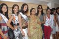 Sushmita Sen visits Vasundhara Exotic Jewellers Hyderabad