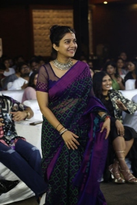 Month Of Madhu Actress Swathi Reddy Saree Pics