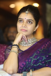 Actress Swathi Reddy Saree Pics @ Month Of Madhu Pre Release