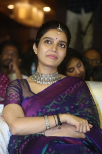 Month Of Madhu Actress Swathi Reddy Saree Pics