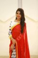 Telugu Anchor Syamala in Red White Printed Saree HD Pics