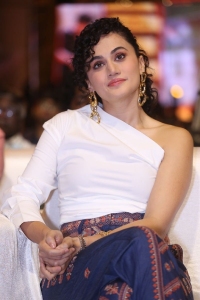 Actress Taapsee Pannu Pictures @ Mishan Impossible Pre Release