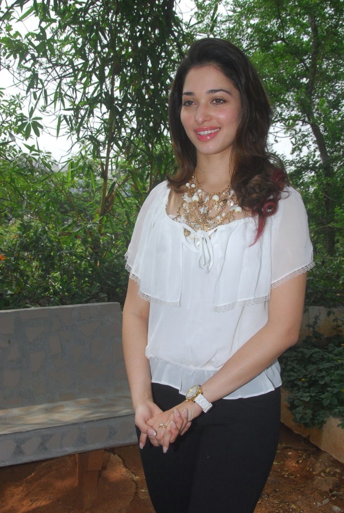 Picture 46437 Tamanna Cute Smile Pics New Movie Posters