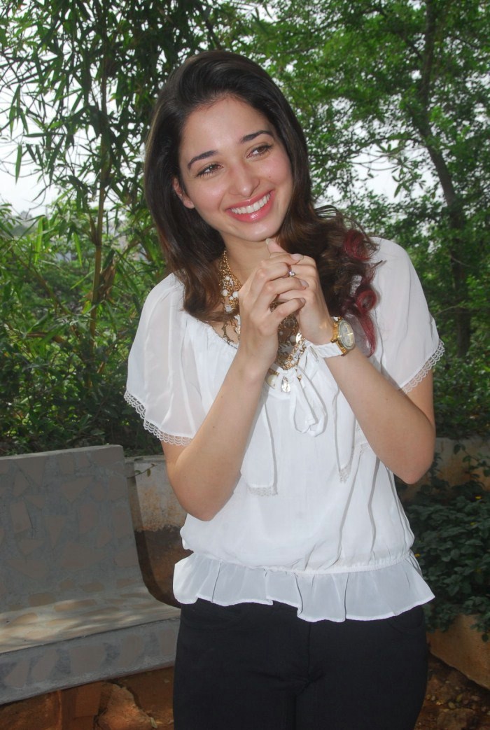 Picture 46443 Tamanna Cute Smile Pics New Movie Posters