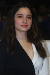 Gurthunda Seethakalam Actress Tamannaah Cute Images