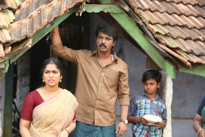 Sri Priyanka, Cheran in Tamil Kudimagan Movie HD Images