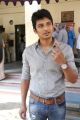 Actor Jeeva Cast Their Votes @ April 2014 Elections