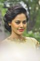 Bindu Madhavi @ Tamiluku En Ondrai Aluthavum Press Meet Stills