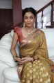 Actress Tanushree Dutta Beautiful Saree Pics