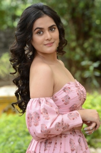 Votu Movie Actress Tanvi Negi Stills