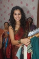 Tapsee Hot Saree Pictures Stills