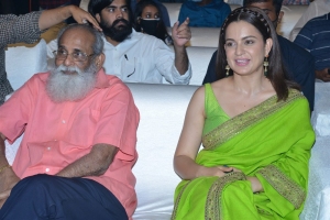 KV Vijayendra Prasad, Kangana Ranaut @ Thalaivi Movie Pre Release Event Photos