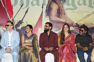 Parvathy, Vikram, Malavika Mohanan, Pa Ranjith @ Thangalaan Movie Press Meet Stills