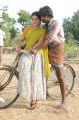 Sarayu, Prajin in Thee Kulikkum Pachai Maram Tamil Movie Stills