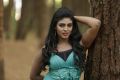 Actress Iniya in Thiraikku Varadha Kadhai Movie Photos