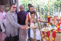 Thittam Pottu Thirudura Kootam Movie Pooja Stills