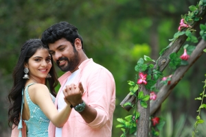 Misha Narang, Vimal in Thudikkum Karangal Movie HD Images