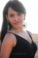 Hot Actress in Thulli Vilayadu Movie Photos