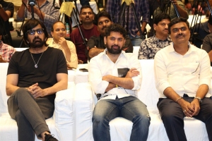 Ravi Teja, Vamsee, Vivek Kuchibhotla @ Tiger Nageswara Rao Thanks Meet Stills