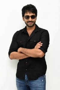 Actor Aadhi Pinisetty @ U Turn Movie Interview Pics