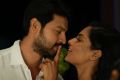 Srikanth, Chandrika Ravi in Un Kadhal Irundhal Movie Stills