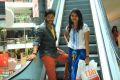 Tejus, Samyukta Hornad in Un Samayal Arayil Movie Stills