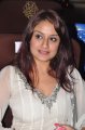 Sonia Agarwal @ V4 Entertainers Awards 2011