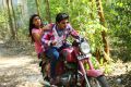 Nazriya Nazim, Dulquer Salman in Vaayai Moodi Pesavum Movie Stills