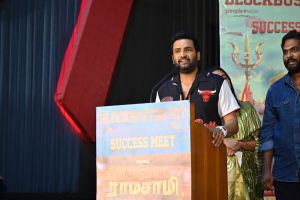 Actor Santhanam @ Vadakkupatti Ramasamy Thanks Meet Stills