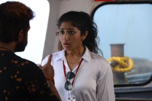 Arun Vijay, Roshni Prakash in Vanangaan Movie Stills HD