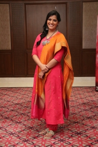 Actress Varalakshmi Sarathkumar Recent HD Pics