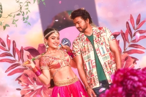 Rashmika, Vijay in Varasudu Movie HD Stills