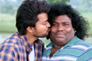 Vijay, Yogi Babu in Varasudu Movie HD Stills