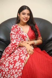 Actress Varsha Bollamma New Images @ Swathimuthyam Pre Release