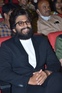 Allu Arjun @ Varudu Kavalenu Pre Release Event Stills