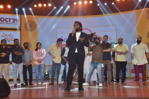 Varudu Kavalenu Pre Release Event Stills