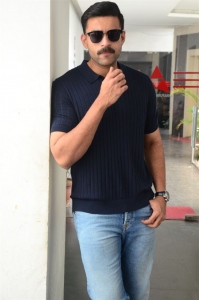 Gandeevadhari Arjuna Movie Hero Varun Tej Interview Stills