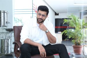 Actor Varun Tej Pictures @ Operation Valentine Movie Interview